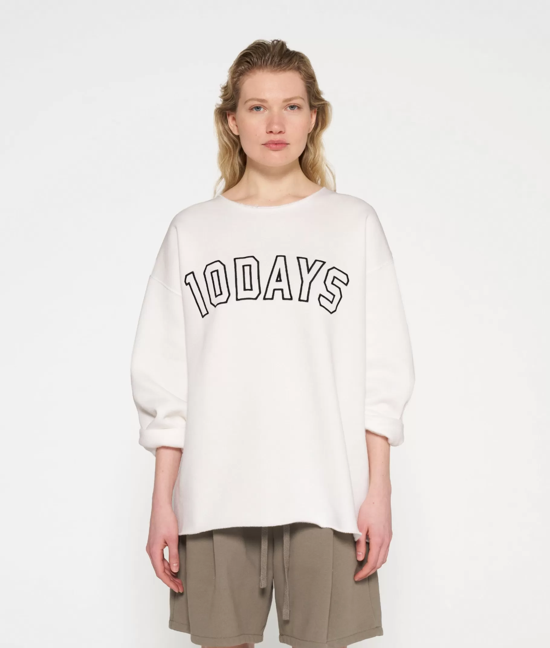 10DAYS raw edge statement sweater