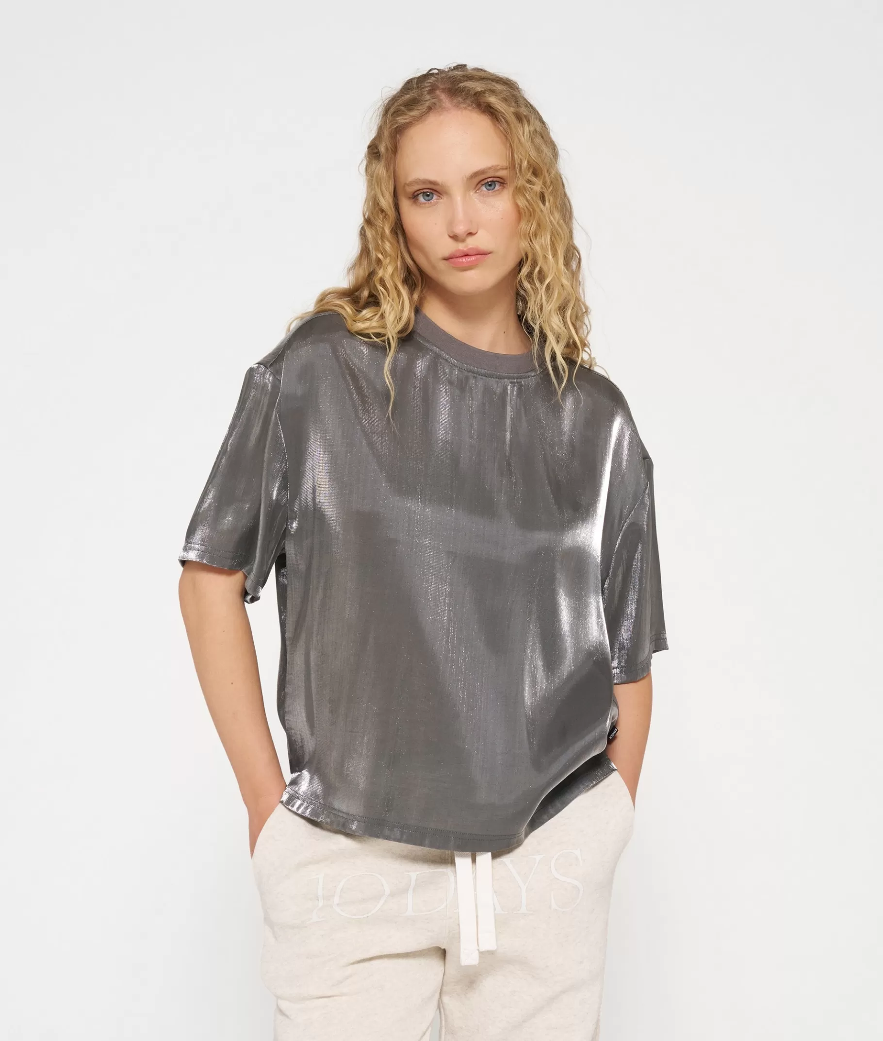 10DAYS shiny blouse tee